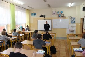 Pomyśl raz zanim coś powiesz. Pomyśl dwa razy zanim coś zrobisz. Pomyśl trzy razy zanim napiszesz coś w sieci…