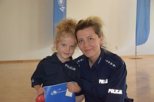 Staszowscy policjanci i pracownicy cywilni oddali krew