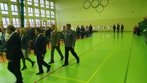 Ślubowanie pierwszych klas oraz obchody Święta Niepodległości w staszowskim liceum