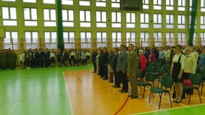 Ślubowanie pierwszych klas oraz obchody Święta Niepodległości w staszowskim liceum