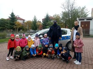 Niezapomniany dzień przedszkolaków z połanieckimi policjantami