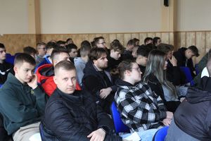 Debata z policjantami