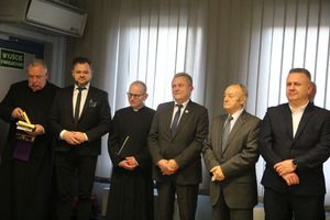 Przedświąteczne spotkanie staszowskich policjantów