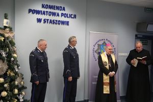 Przedświąteczne spotkanie staszowskich policjantów