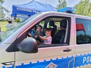 Policjanci promowali bezpieczne zachowania
