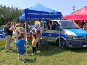 Policjanci promowali bezpieczne zachowania