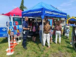 Policjanci promowali bezpieczne zachowania