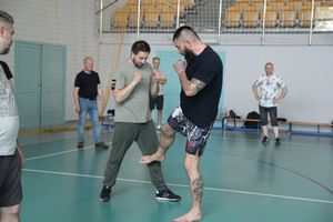 Policjanci szkolili ratowników medycznych
