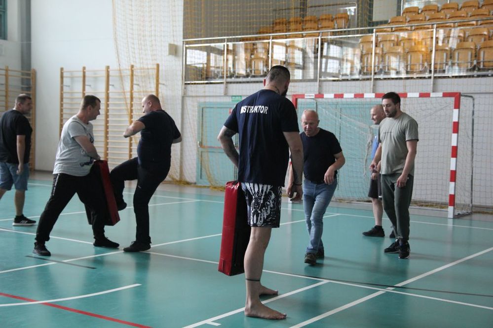 Policjanci szkolili ratowników medycznych
