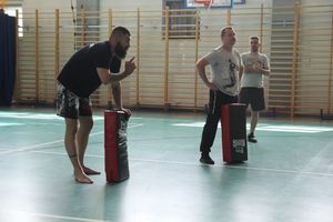 Policjanci szkolili ratowników medycznych