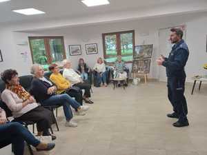 Policjanci i pracownicy ZUS dbają o bezpieczeństwo seniorów
