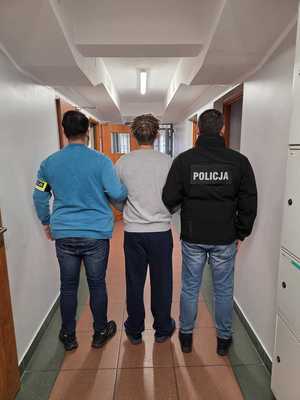 Wózek sklepowy pełen „fantów”