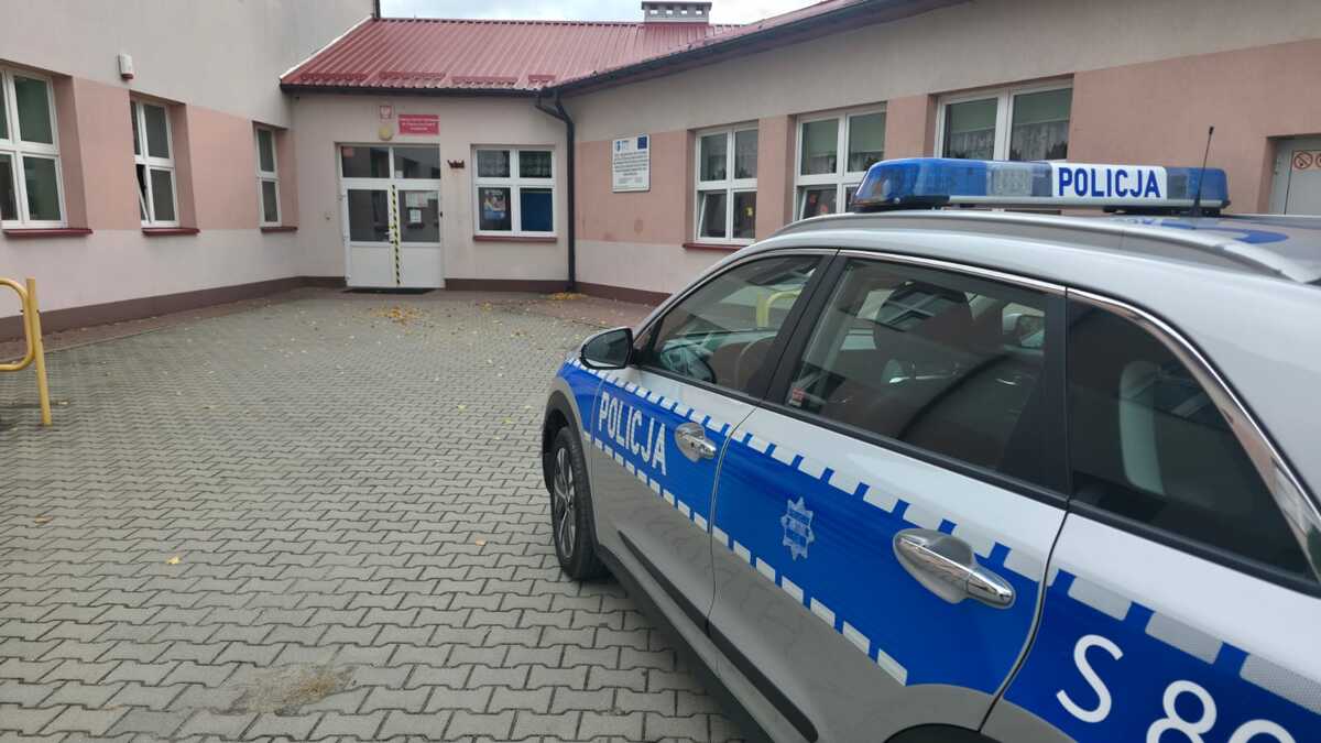 Wzmożone kontrole policji w rejonie szkół w Staszowie